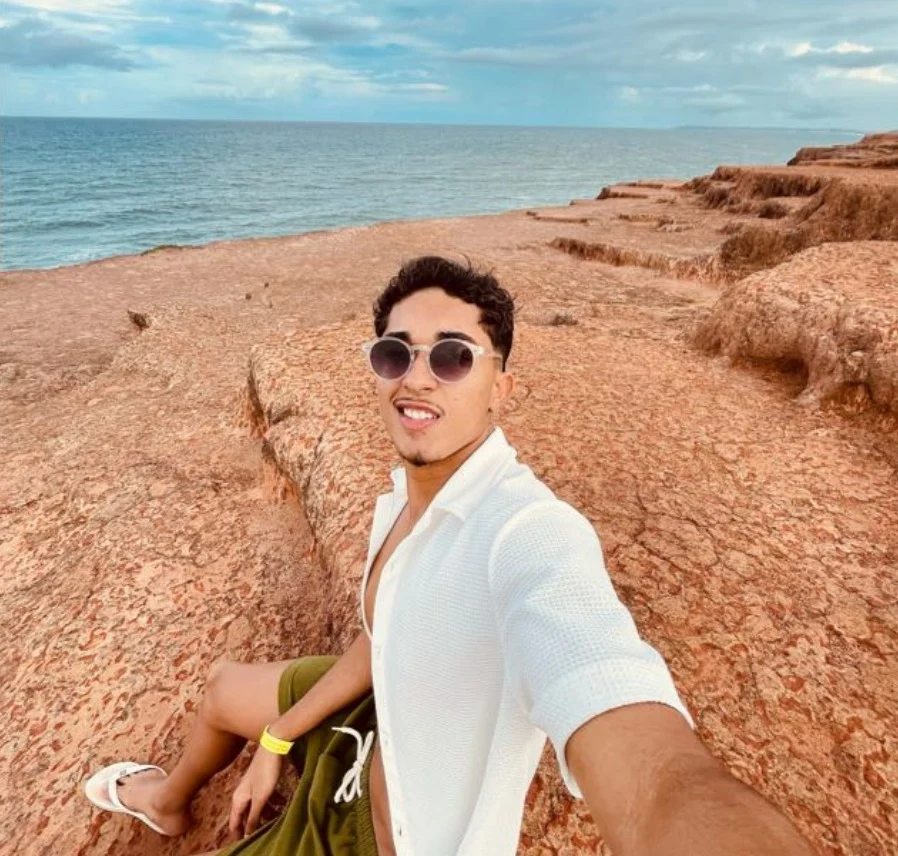 Retrato do fundador do Elite Club